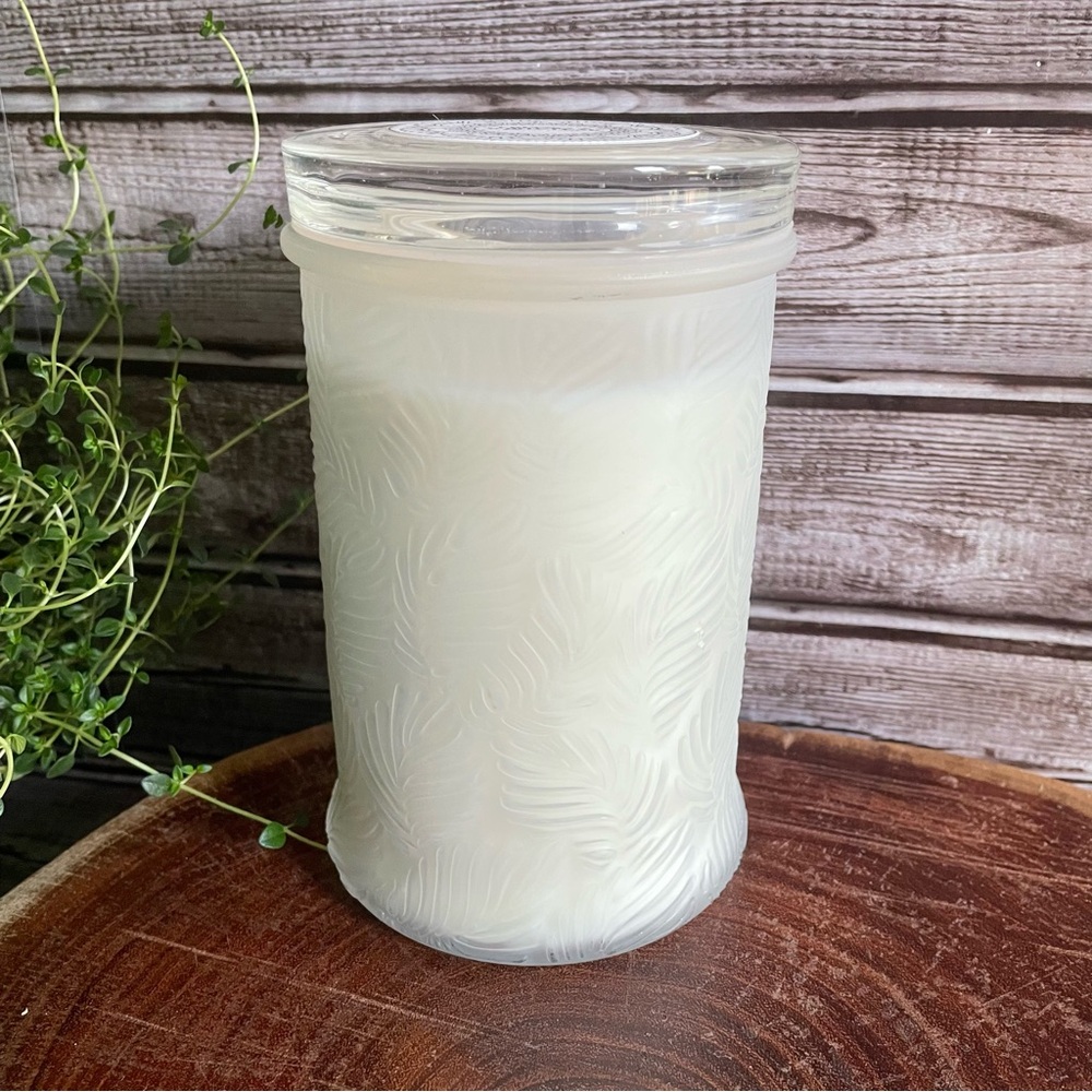 East West scented candle jar freesia white English pear 19 oz New